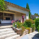 10 People With Private Pool Villa