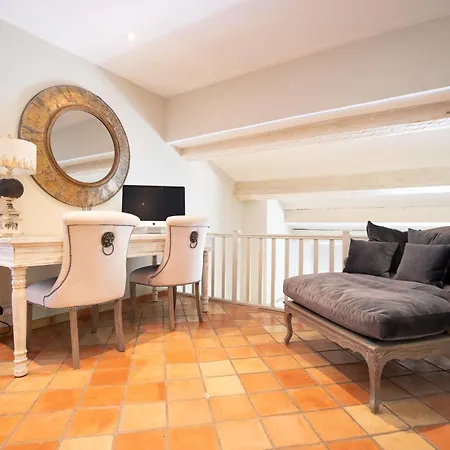 10 People With Private Pool Near Saint-tropez